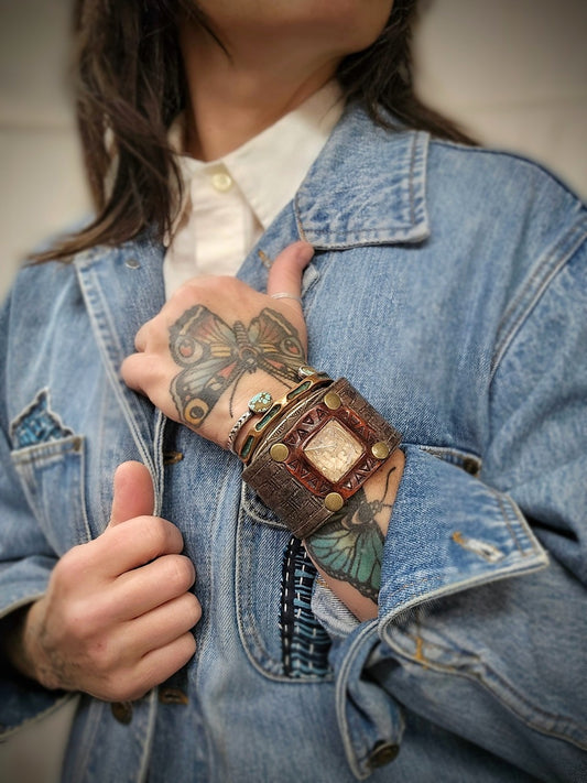 Pyramid Quartz Vintage Cuff